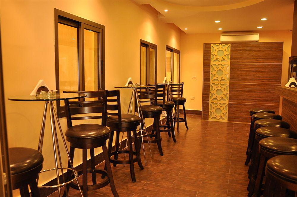 Orient Prince Hotel Beirut Restaurant photo