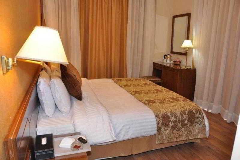 Orient Prince Hotel Beirut Exterior photo